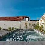 Essence - Garden & Apartment *