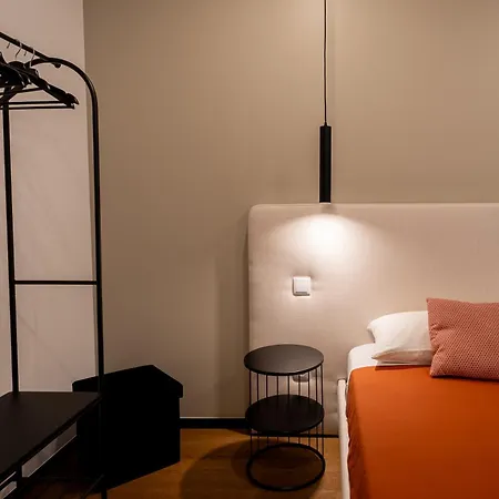 Essence - Garden & *