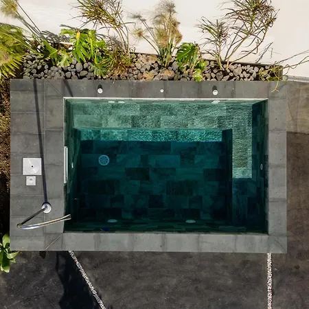 Essence - Garden & Apartment
