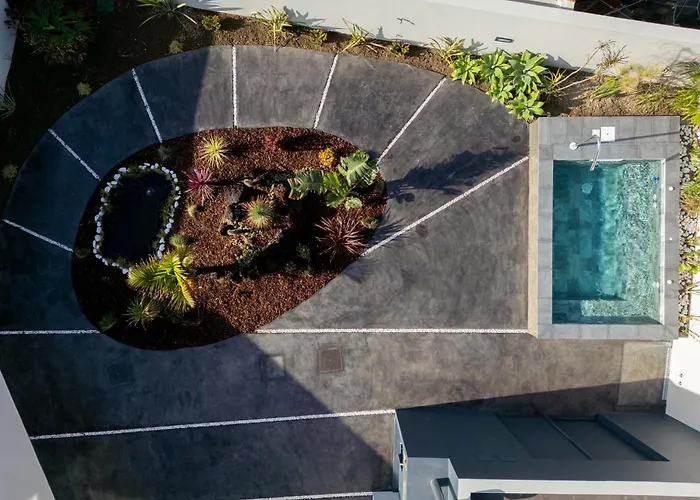 Essence - Garden & Διαμέρισμα Ribeira Grande