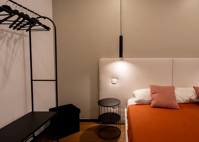 Essence - Garden & *